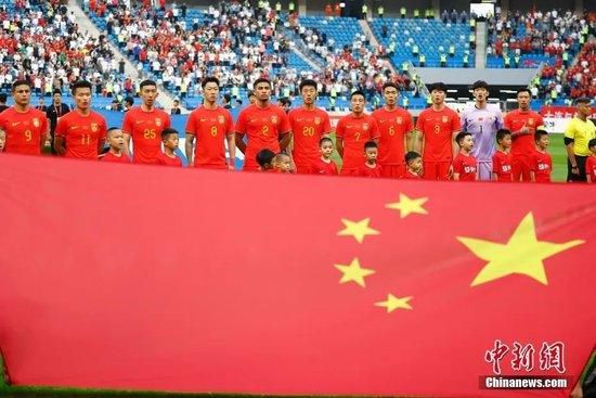 埃文斯在今年夏窗即将关闭之前加盟了曼联，当时他只是期待着在球队中能够有一席之地。